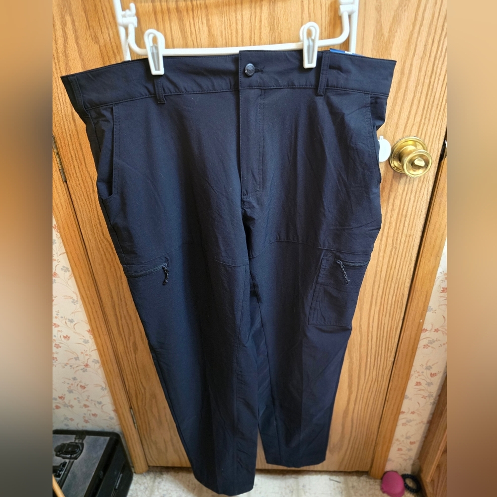 Magellan Men's Black Fishing Pants XL New With Tags